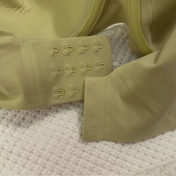 Aerie Real Free Lightly Lined Bra Yellow/green Size 42B - Picture 4 of 5
